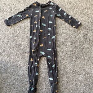 Coccoli navy with space ships sleeper, footed, zipper 18 mon gently used